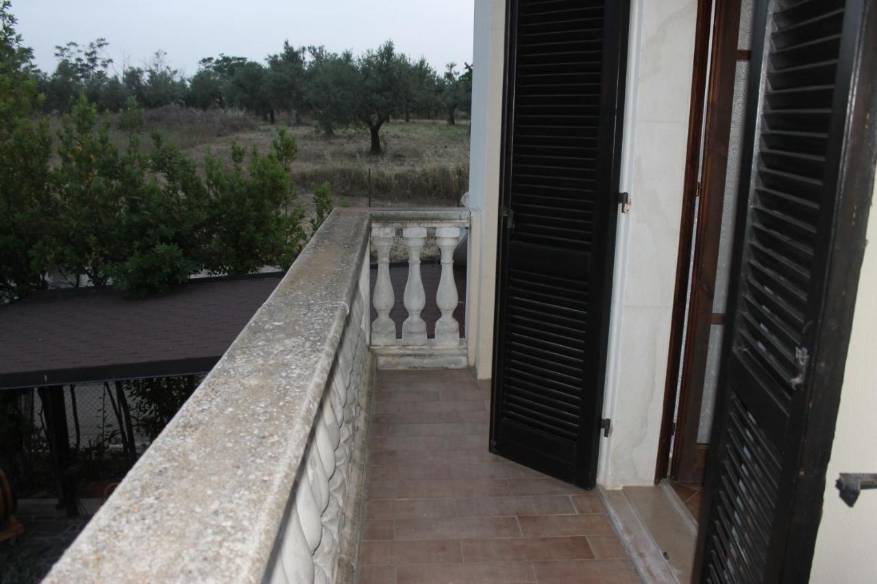 Sinilu B&B Silvi Paese Bagian luar foto