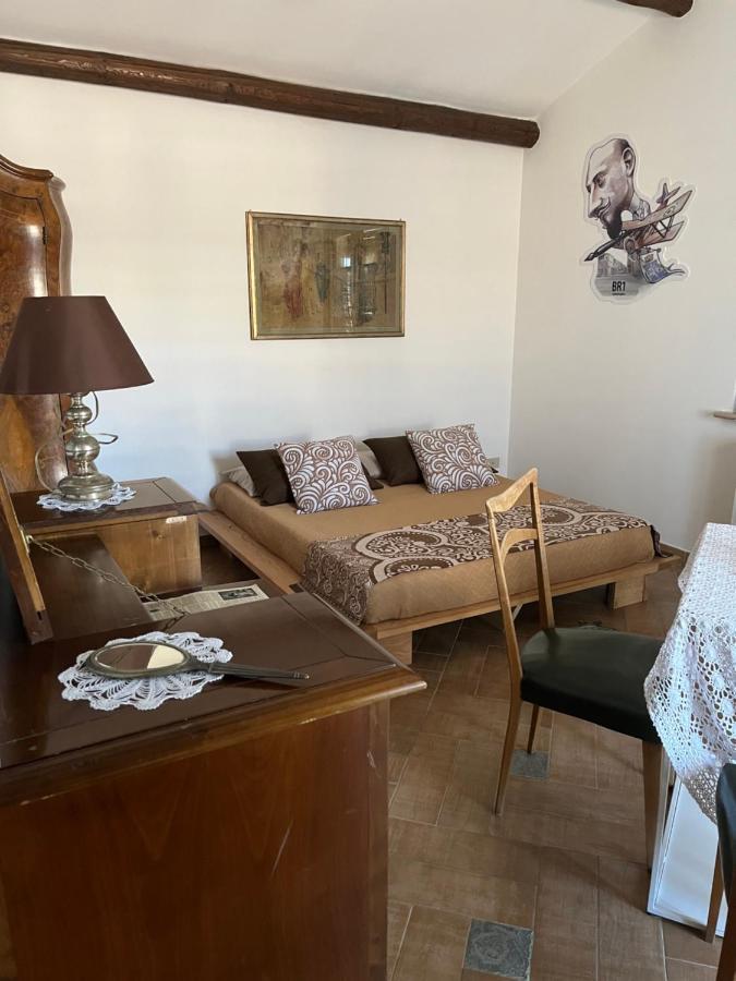 Sinilu B&B Silvi Paese Bagian luar foto